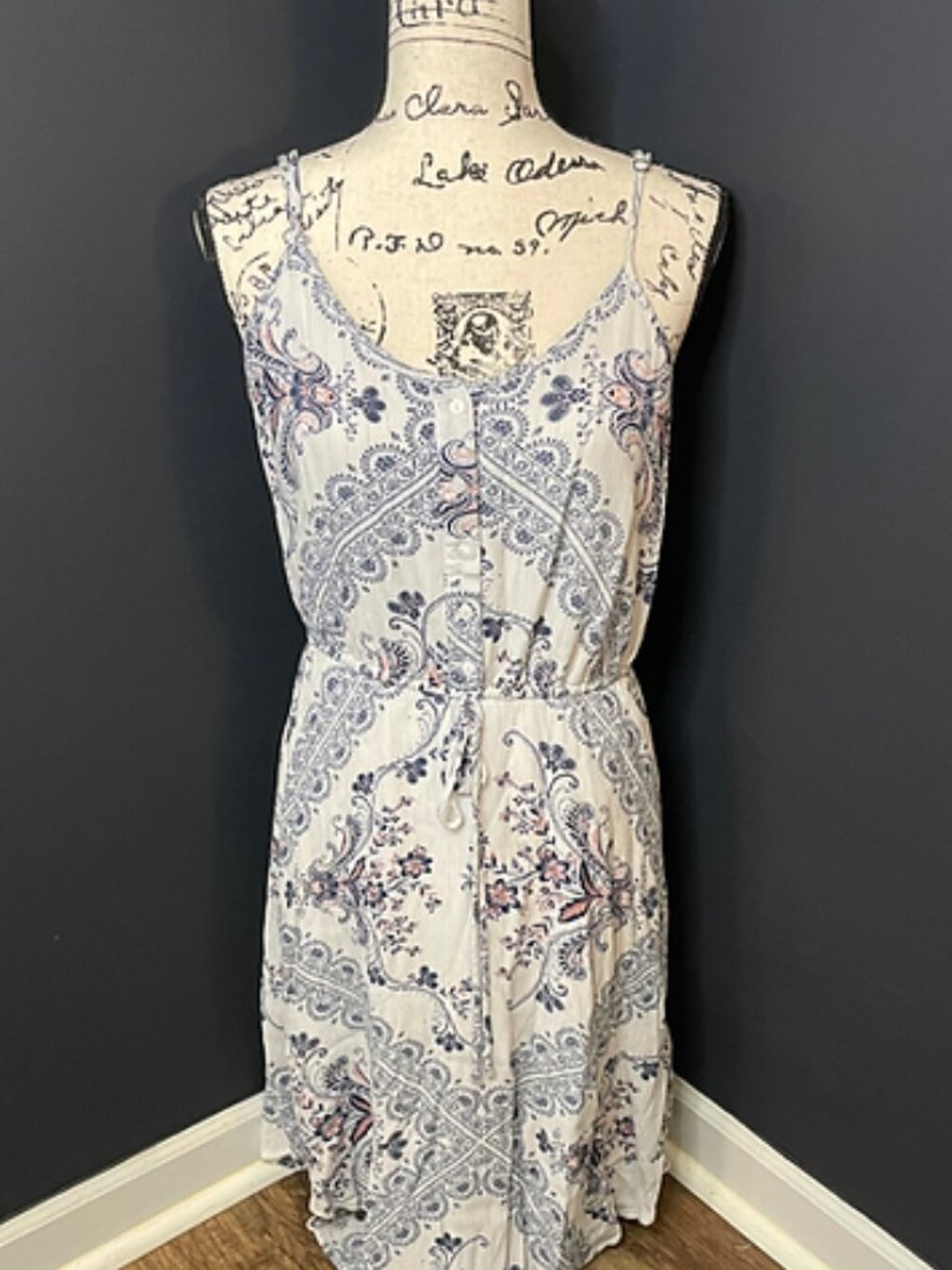 Knox Rose Blue floral paisley V dress